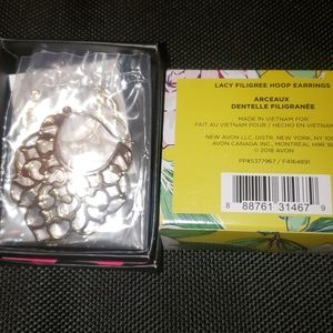 Avon filigree hoop earrings